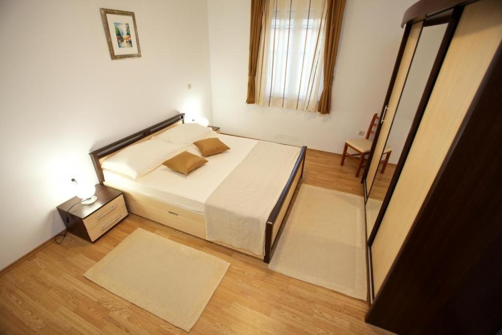 Apartments Grlica Sutivan Kamer foto