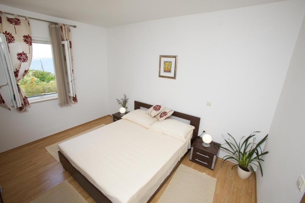 Apartments Grlica Sutivan Kamer foto